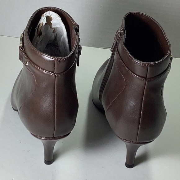 Ulyssa Dress Booties. Note Wrong Box - Picture 8 of 10